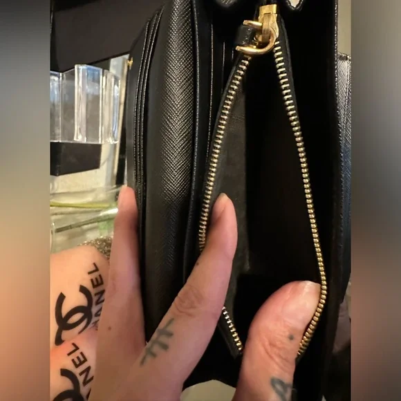 Prada ribbon long saffiano black continental bow wallet with Prada box - Picture 9 of 16